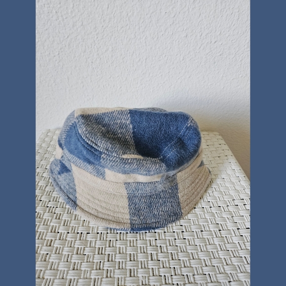 American Eagle New Blue Plaid Winter Bucket Hat - Picture 7 of 8